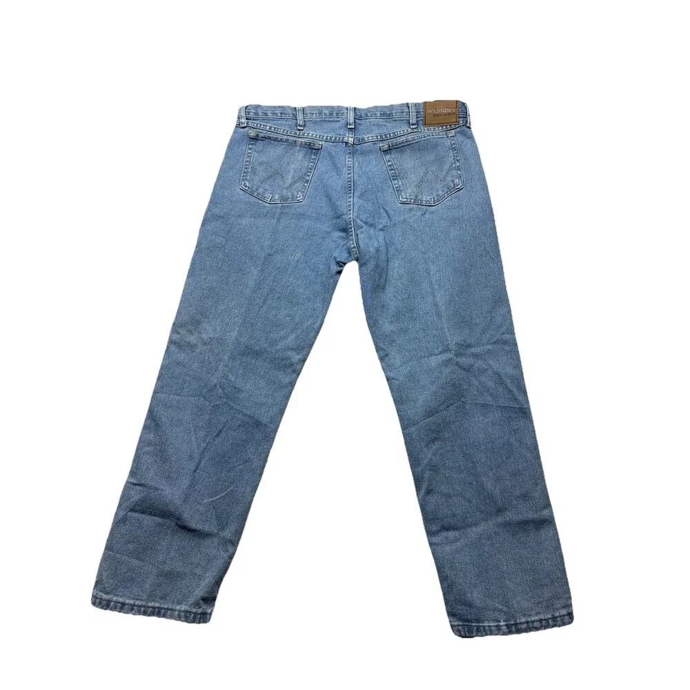 Wrangler Jeans Mens 40x30 Blue Denim Cotton Rugged Wear Relaxed Fit Straight Leg